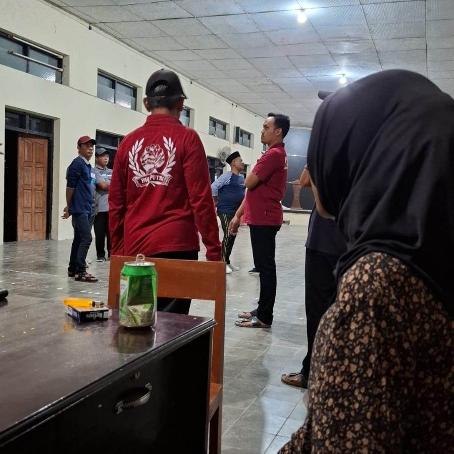 LATIHAN BARIS PRADES