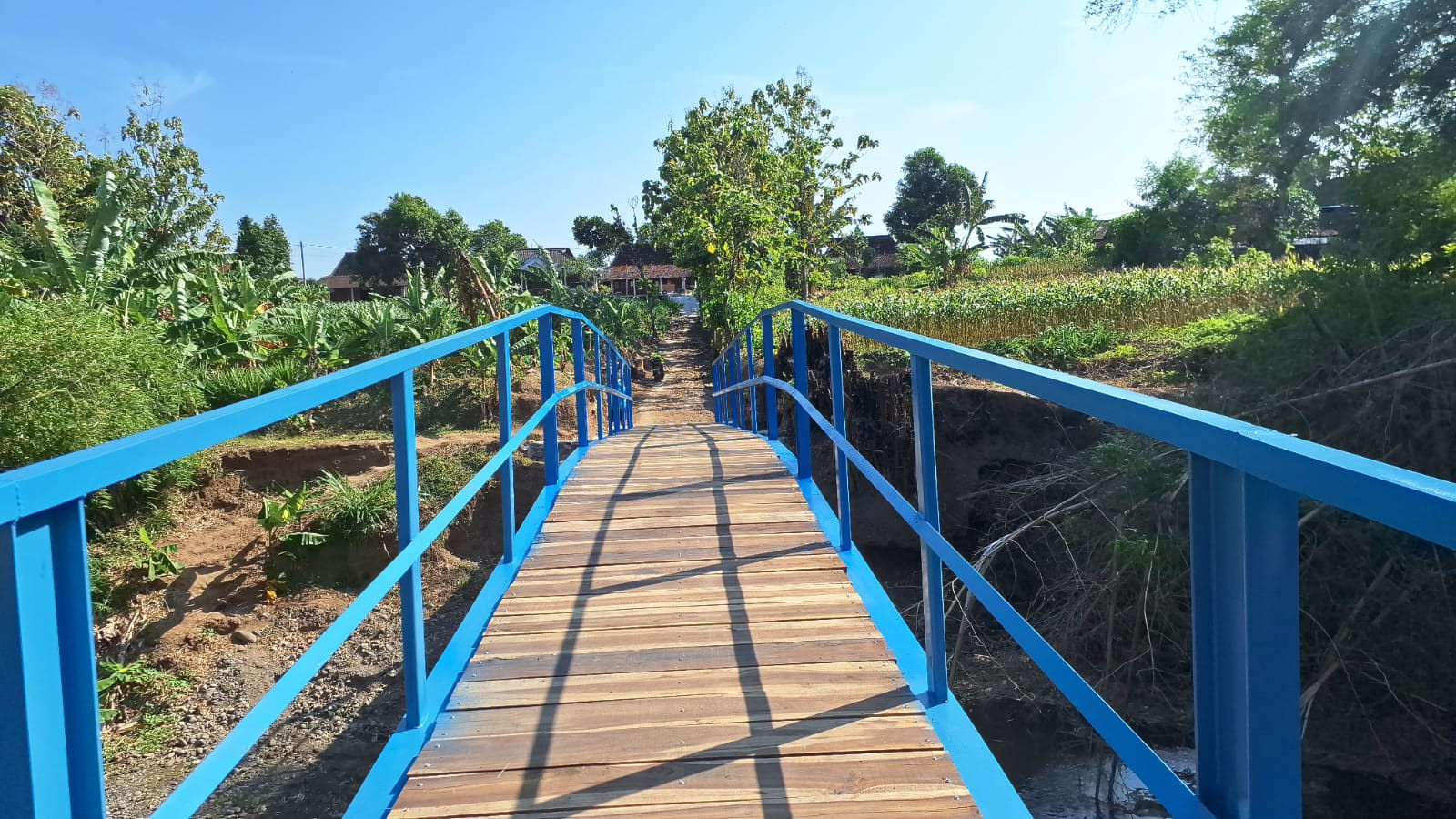 PEMBANGUNAN JEMBATAN DSN JOMPONG SELESAI